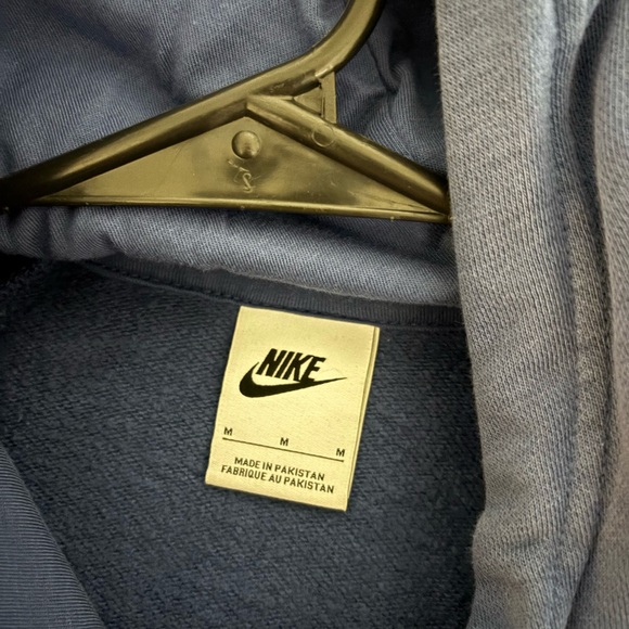 Nike hoodie - Picture 3 of 3